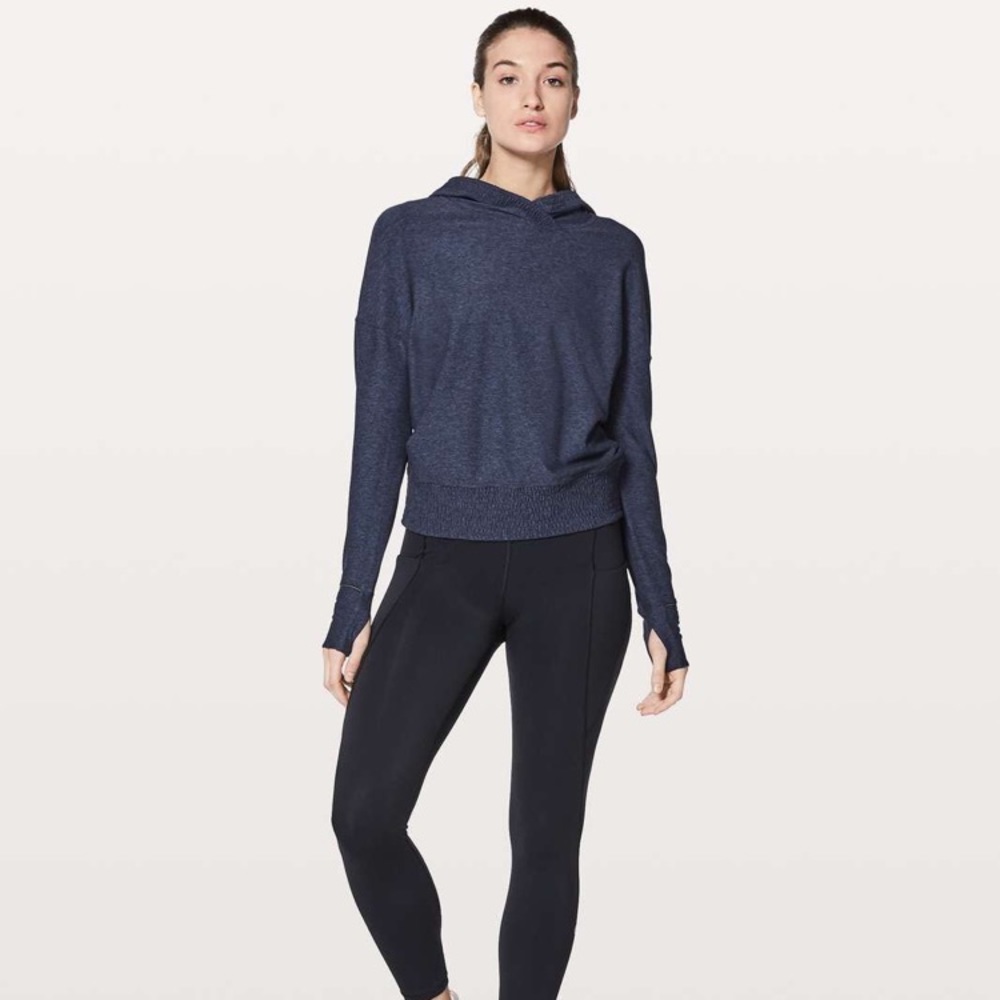 Lululemon Lead The Pack Hoodie in Heathered Stony Grape/Black size 4